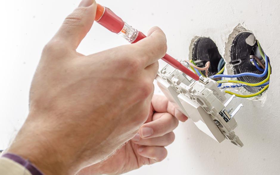 tarif horaire d'un électricien Paris 6